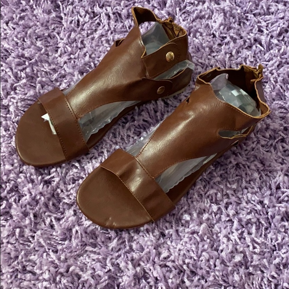 Brown leather sandals